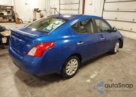 2013 Nissan Versa 1.6 Sv z USA, uszkodzony, nr VIN 3N1CN7AP7DL879141